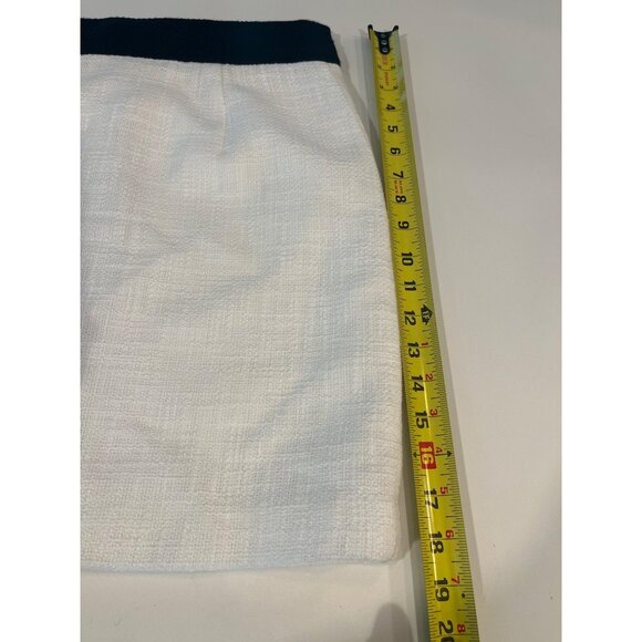 Karl Lagerfeld Paris Womens White & Black Mini Skirt W/ Gold Charm Accents Size - Picture 7 of 7